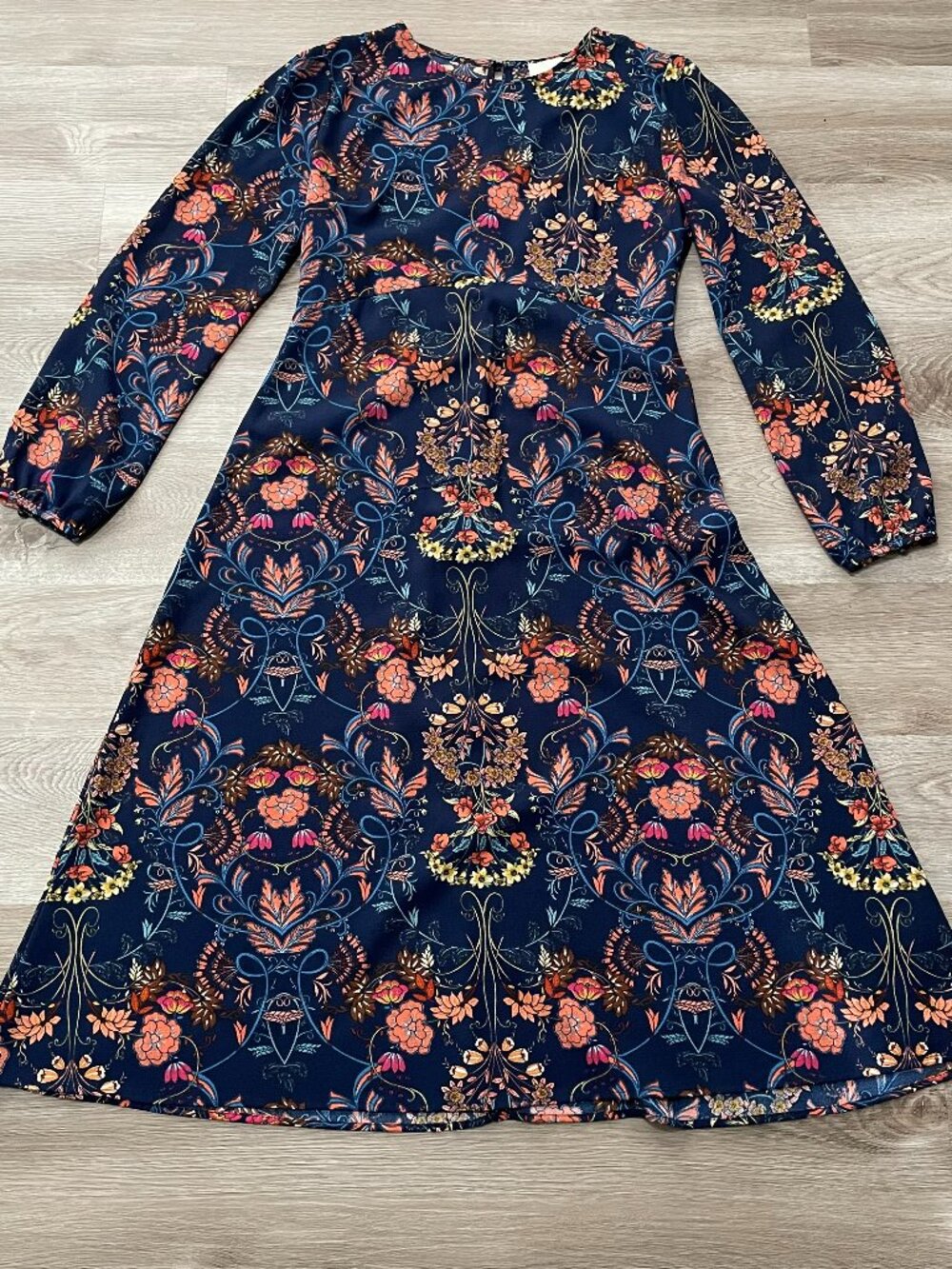 Midi Dress Size M